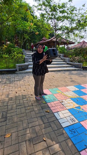 bunda main lempar dadu ular tangga #trendingshorts