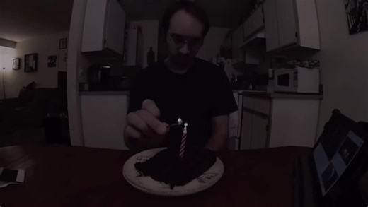 Essa sensação de solidão no próprio aniversário🩶 . . . #parati #explore #birthday #mybirthday #lonley