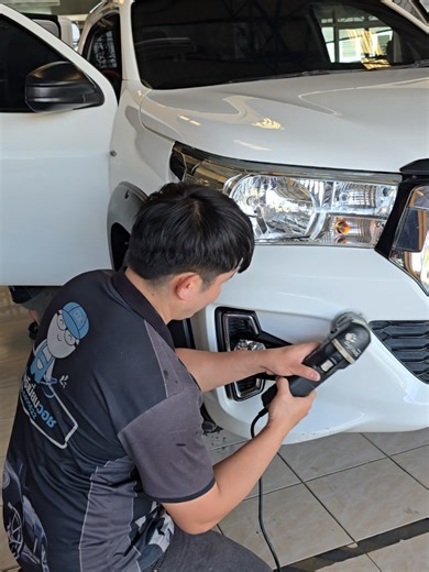 โปรแกรมดูแลรถ ต้อนรับเทศกาลสงกรานต์ ดูแลให้รถเงาทั้งเดือนค่ะ✨️🚘🛻🚗 CarSpa, PCS (Paint Care System) รถสวยๆ แจ่มๆ ต้อนรับสงกรานต์ แบบคุ้มสุดๆ เอาไว้อวดข้างบ้าน😎 ฟื้นฟูสีรถด้วยโปรแกรม PCS (Paint Care System) พร้อมปกป้อง โดยโปรแกรม Silica Spay Sealant (Sio2) . Size S/M ราคา 3,900 บาท - Size L ราคา 4,900 บาท - Size XL ราคา 5,900 บาท - Size XXL ราคา 6,900 บาท ฟื้นฟูและรักษาสภาพชั้นสีผิว โดยมีกรรมวิธีการทำงานถึง 8 ขั้นตอน >>ลบรอยขีดข่วน ขนแมว คราบน้ำ ยางไม้ และมูลนก โดยใช้ผลิตภัณฑ์ที่มี คุณภาพสูง นำ