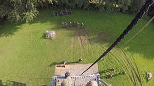 27K views · 392 reactions | Aus luftiger Höhe in die Tiefen der Eckernförder Bucht. Fast Roping und Seeschwimmen, das sind die nächsten zwei Highlights während des Praktikums bei den Kampfschwimmern. Ihr wollt sehen, wie sich die Praktikanten bei diesen Herausforderungen schlagen? Schaut es euch im Video an. /Tim (Video: Bundeswehr/ J.Röllig) #EmbeddedCommunity #Kampfschwimmer #Praktikum | Bundeswehr | Facebook