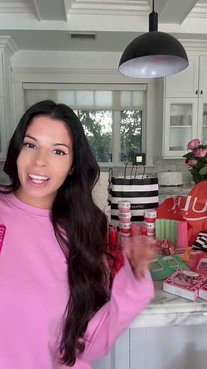 Galentine's Gift Baskets | Putting Together the Perfect Gift Basket