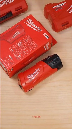 Hands on Milwaukee M12 TOP-OFF Power Supply and Charger 48-59-1211 (M12 TC2)