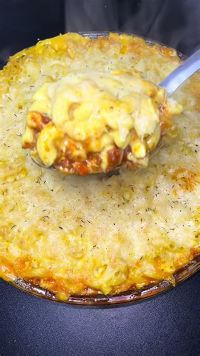 🌙 Ramadan Series (8/30) 🧀🍝 Mac & Cheese Lasagna 🇬🇧 📝 Ingredients Meat Sauce ~ Ground beef (as desired) ~ 1 onion, diced ~ 2 medium carrots, diced ~ 2 garlic cloves, minced ~ 1/2 cup crushed tomatoes ~ 1/4 cup beef broth ~ 2 tsp garlic powder (1 tsp for meat, 1 tsp for sauce) ~ 2 tsp dried basil ~ 2 tsp dried oregano ~ 1 tsp Italian seasoning ~ 1 tsp paprika (for the beef) ~ 1/2 tsp red pepper flakes ~ 1/2 tsp sugar ~ Salt & pepper to taste Mac & Cheese ~ 1 lb elbow pasta ~ 4 tbsp unsalted 