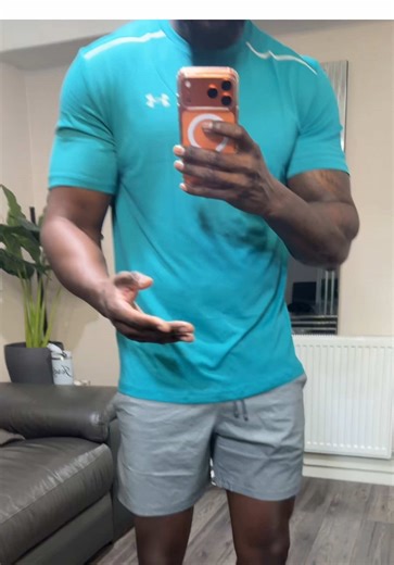 Under armour top and shorts set is a bargain!! #fitnesstok #underarmour #GymTok #gymlover #gym