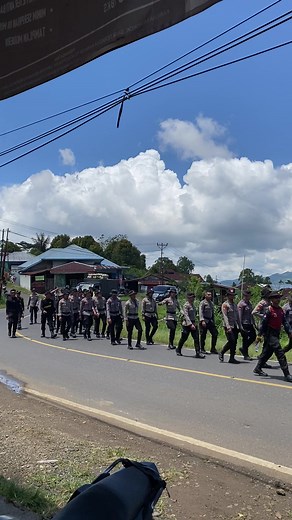 Tradisi.🔥 Bujang polres manggarai #ruteng_manggarai_flores #nttpride🏝🔥kupangntt💯 #manggarai_flores_ntt #ruteng_manggarai_flores #fypシ゚