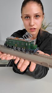 Die Roco Elektrolokomotive Ae 3/6ˡ 10664 der Schweizerischen Bundesbahnen gibt es diese Woche schon ab 189,90€ 🤩 Spur H0 | analog & digital erhältlich | Epoche IV-VI 👉 https://bit.ly/47TT53t Roco #70091 #70092 | modellbahnshop-lippe.com