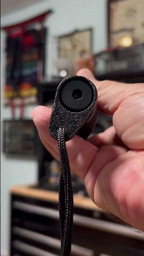 United Cutlery M-48 Tactical Commando Bowie Knife Upclose and Personal