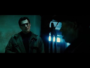 Batman v Superman Dawn of Justice - Clark Kent in Gotham City (2016)