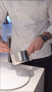 89K views · 985 reactions | Chef Richard Abou Zaki ne prezintă un preparat din noul meniu de la restaurantul său de fine dining Retroscena. Slurp!  | Meniu.TV | Facebook