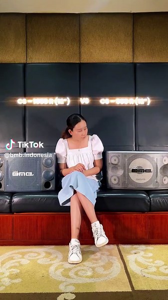 BMB CS–1000R vs CS–550R Two choices, two styles, one outstanding sound quality! Prefer a modern or classic look? Just pick the one that matches your karaoke room vibes! 🎶 Whether it’s at home, a café, a place of worship, or a karaoke room—BMB always delivers top-tier audio experiences! 👉 The choice is yours. Feel the difference with BMB! #BMBIndonesia #BMBOfficial #BMBFams #YourUltimateChoice