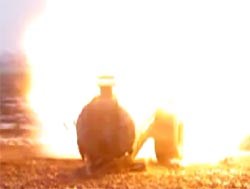 爆音注意、ドイツ名物「アセチレン爆発」映像 | カラパイア