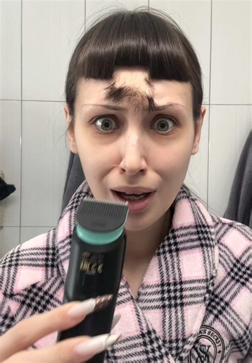 Primo Taglio di Frangia dell'Anno: Ecco il Risultato!