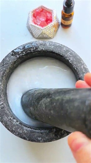 Invisible mask decompression skin care homemade natural mask content inspired