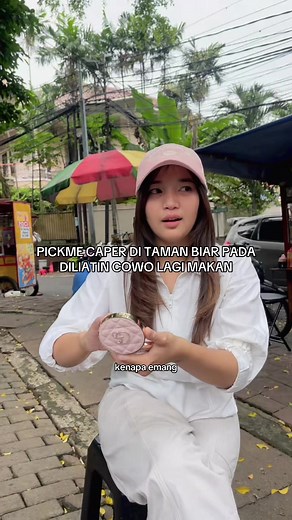 Caper Banget Liatin Cowo di Taman