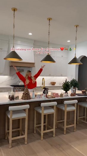30K views · 1.4K reactions | decorate my kitchen for Christmas ❤️歷 you can comment “decorate” for ’s to everything! ✨ • • #christmas #home #holidayseason #christmasdecor #aesthetic | Kayla Gresh | Facebook