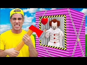 ALEJO IGOA CATCHES the KILLER CLOWN in an INDESTRUCTIBLE BOX!!!