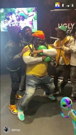 MR.BIGGZ TRIED HIS BEST TO KEEP HIS ALIEN HOMIE FROM INTERRUPTING THEIR AUDITION!!👽👽👽
