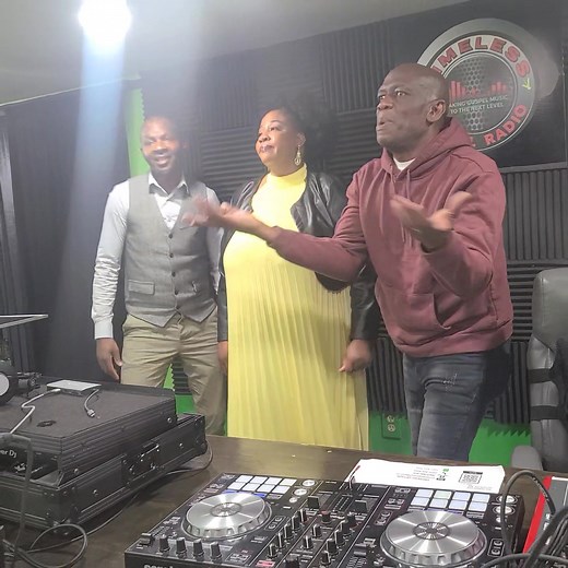 Mr Douglas Min Uroy Douglas and Sis Shelly live in the Timeless Gospel Radio station new york city | Timeless Gospel Radio