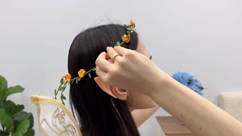 Fairy Wings for Adults，Fairy Costume Set with Floral Garland, Fairy Hair Tinsel, Wand & Elf Ears – 29"x21" Organza Butterfly Wings – Ideal for Cosplay, Party, Green