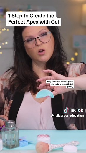 Creating the Perfect Apex with Gel: Nail Tech Tutorial