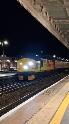 37099 and 37175 passing through Taunton