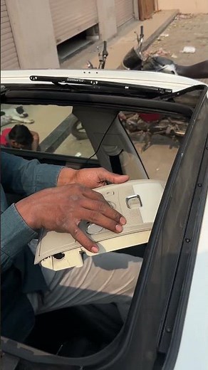 Audi Panoramic Sunroof Repairing | Step-by-Step Guide 🛠️