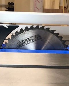 @projectbuildstuff cleaning his blade on his #DeltaTools 36-725! When is the last time you did some shop maintenance? #TheDeltaCrew • #DeltaTools #TheDeltaCrew #wood #workshop #garage #tool #tools #diy #rustic #rusticdecor #handmade #upcycle #satisfying #exoticwood #reuse #recycle #recycled #reclaimed #dowoodworking #bestigwoodworking #mfptribe #mfpbehindthescenes | Delta Machinery