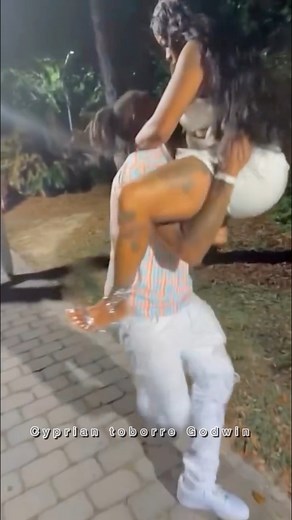 She’s definitely breaking up with him @highlight | Cyprian Toborre Godwin