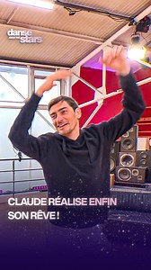 195K views · 1.4K reactions | Il en rêve depuis le début de la saison ✨�Claude va enfin danser… une valse 朗 Les coulisses de #DALS en streaming gratuit, seulement sur TF1+ : https://l.tf1.fr/TH 睊 #DanseAvecLesStars #ClaudeDartois #KatrinaPatchett #Repetition #Backstage #Valse | Danse avec les stars | Facebook