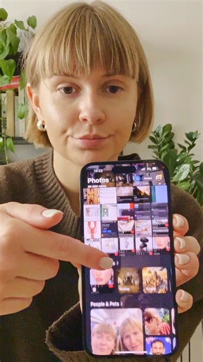 180K views · 436 reactions | If your confused with new layout of the Photos app on iOS 18, then here’s a trick!  Get more tips by tapping the link in our BIO! ️ #iphonephotography #iphonecamera #iphonephotos #photos #ios18 | iPhone Photography School | Facebook