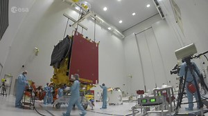 Timelapse showing the preparation of the Eutelsat SA #Quantum satellite for launch at Europe's Spaceport in French Guiana. Follow the Ariane 5 #VA254 launch live from 21:00 BST/22:00 CEST on #ESAwebTV 👉 https://esawebtv.esa.int | ESA - European Space Agency