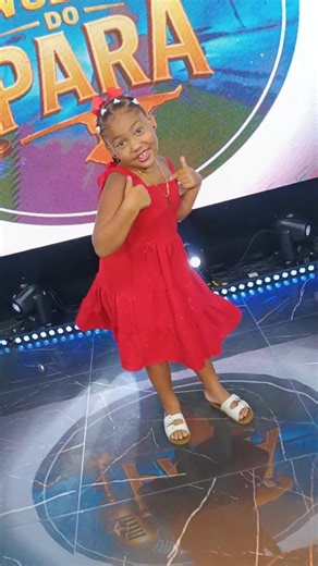 Lucas Ribeiro Costa on Instagram: "Vamos soletrar.... Faz o L faz o U eo N A o meu nome é LUNNA !!"