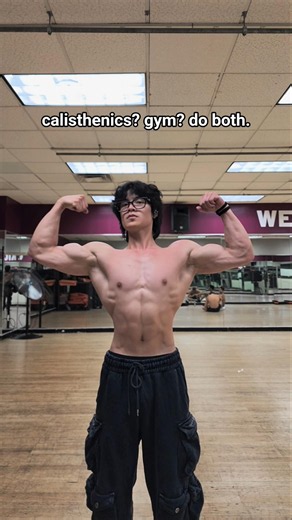 CALISTHENICS? GYM? DO BOTH. #motivation #calisthenics #gymmotivation #shorts