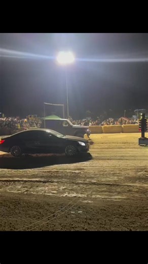 Nisan Patrol vs CLS: A Thrilling Drag Race Challenge