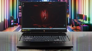 Acer Nitro 16 (AN16-72) Review - Surprises With Hidden Gems for Gamers and Designers