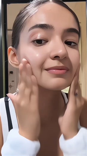 Anushka sen Beauty secret makeup #shorts #anushkasen