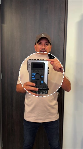 Sirve para: \t•\t🎧 Enviar click solo a los músicos \t•\t🎹 Reproducir secuencias y arreglos \t•\t🎤 Lanzar guías de voz \t•\t💡 Sincronizar luces por MIDI o timecode \t•\t🔊 Separar salidas (tracks al PA y click a in-ears) Es básicamente el “cerebro invisible” que mantiene el show perfectamente sincronizado. Confírmame si hablas de ese 👀 o si te refieres a otra cosa, y te respondo exacto a lo que necesitas. . . #musicos #sound #showenvivo #envivo #music