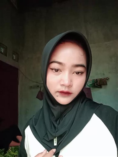 silfiaa🅰️ (@silfia_fanicha)’s videos with suara asli - Madura riah - Madura Riah