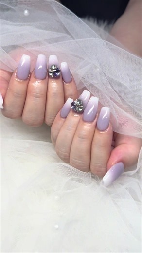 Purple & White Nails: Chic Salon Designs