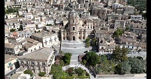 🇮🇹 Ti innamorerai della Sicilia a prima vista 😍 https://www.visitsicily.info/ 🇬🇧 You’ll fall in love with Sicily the first sight 😍 https://www.visitsicily.info/en/ 📹 @andrew.teece.1 #visitsicilyinfo | Visit Sicily