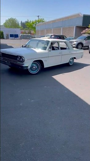 1966 AMC Rambler Classic 770 - Driving