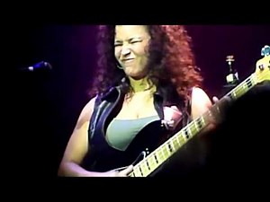 Jeff Beck - Rhonda Smith solo - Luna Park 2010-11-28