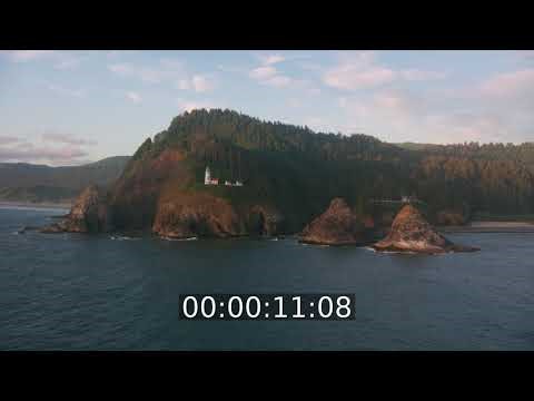 Leuchtturm Heceta Head Lighthouse als historisches Seefahrtszeichen im Küstenbereich Stiller ...