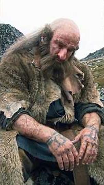 Dwalin had the WORST time filming The Hobbit (The Strong Dwarf)
