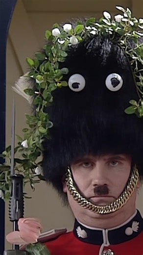 Everybody say "Cheese" 📸 | Mr Bean