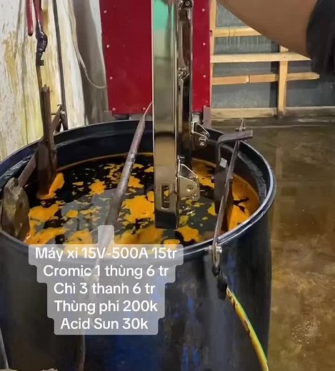 Hồ xi crom cho mọi người hỏi xi mâm xe hồ này đường kính 55 cm nhé mâm bé hơn 50 cm mới xi được to hơn các bác làm hồ to nhá #vinachauphatchemical #macrom