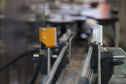 光電センサの種類や原理とは？具体的な導入事例や選定方法も解説