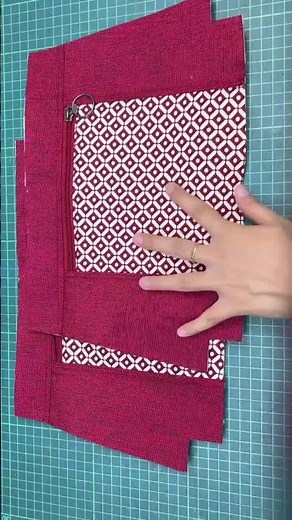 How To Make a Simple Crossbody Bag With Zipper Pocket | DIY Simple Crossbody Bag With Zipper Pocket