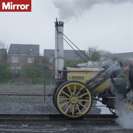 89K views · 748 reactions | The display can be seen in the North East. | The Mirror | Facebook