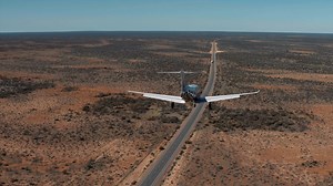 In an Australian first, an aeromedical jet landed on a highway last month as part of a joint training exercise between the Royal Flying Doctor Service (RFDS) and South Australia Police. On Thursday 27 April, South Australia’s emergency services came together to close the Stuart Highway near Glendambo to facilitate the safe landing of SAPOL and RFDS aircraft on the Traeger Emergency Roadstrip. The mock crash scenario helped South Australia’s emergency services to practice their roles and work tog